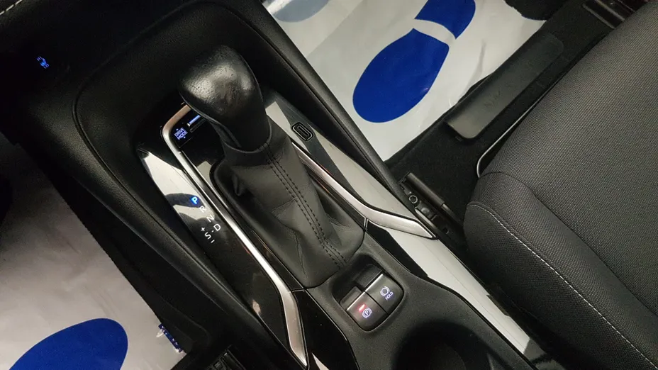 TOYOTA Corolla Corolla 2.0 Hybrid Comfort