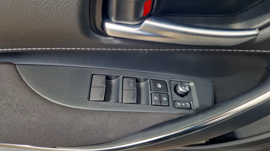 TOYOTA Corolla Corolla 2.0 Hybrid Comfort