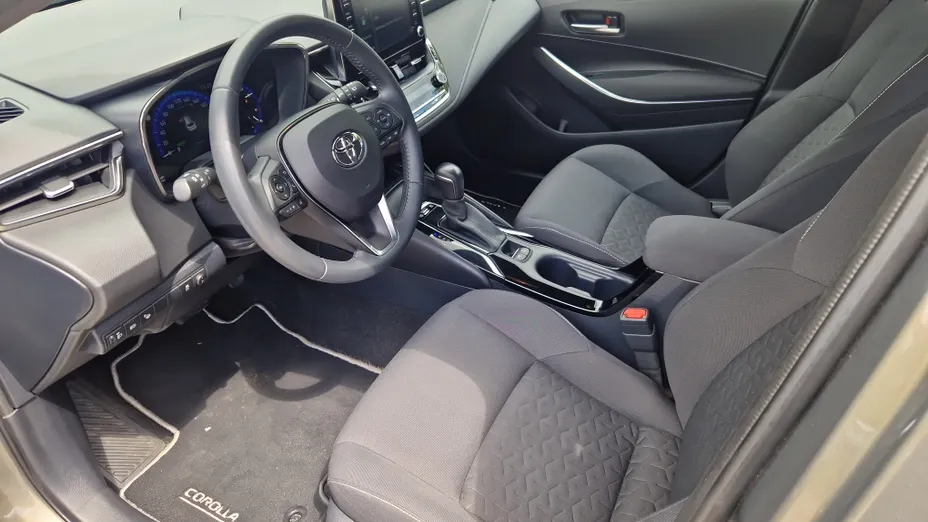 TOYOTA Corolla Corolla 2.0 Hybrid Comfort