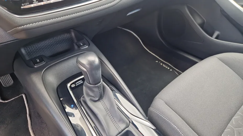 TOYOTA Corolla Corolla 2.0 Hybrid Comfort