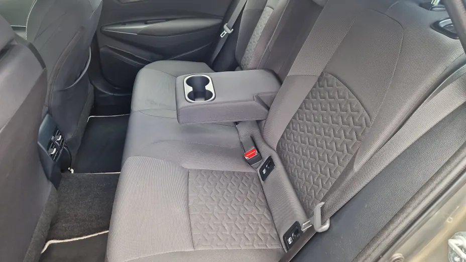 TOYOTA Corolla Corolla 2.0 Hybrid Comfort