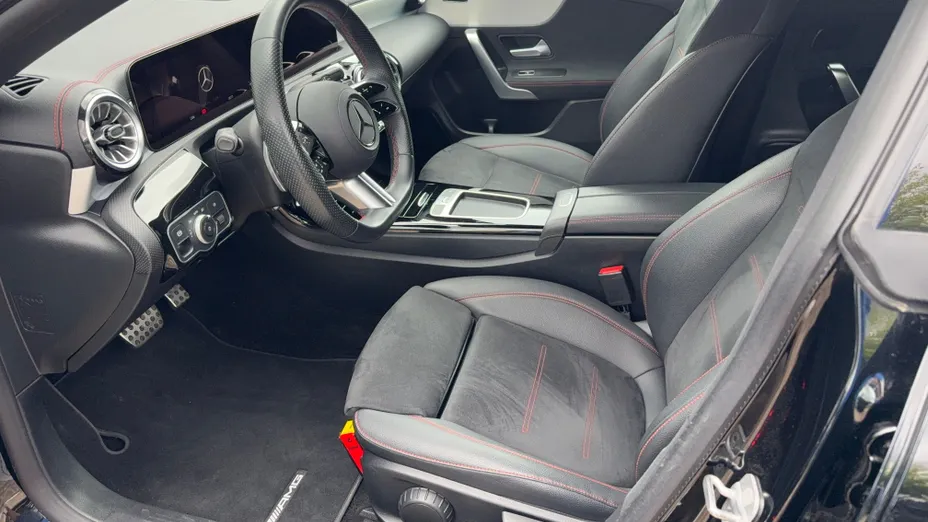 MERCEDES-BENZ CLA CLA 200 AMG Line 7G-DCT