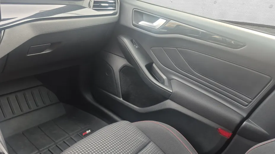 FORD Focus Focus 1.5 EcoBlue ST-Line X aut