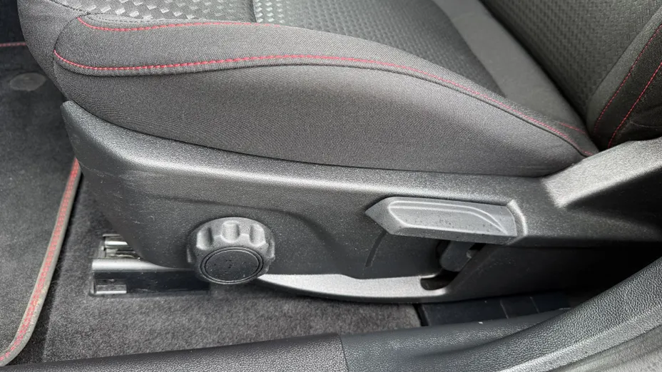 FORD Focus Focus 1.0 EcoBoost mHEV ST-Line X aut