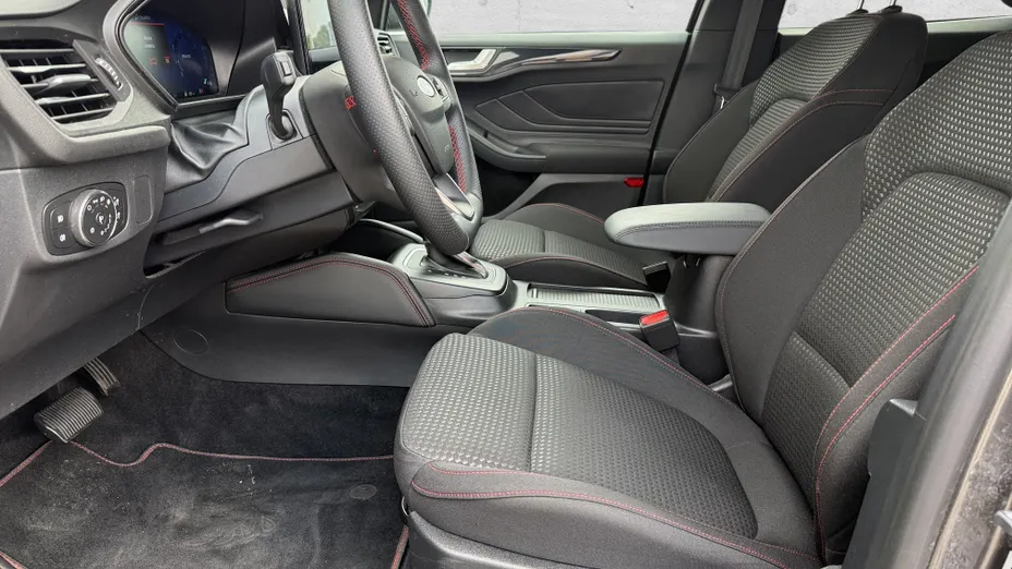 FORD Focus Focus 1.0 EcoBoost mHEV ST-Line X aut