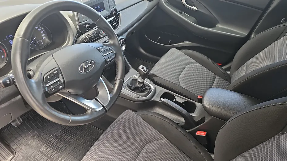 HYUNDAI i30 i30 1.0 T-GDI Modern