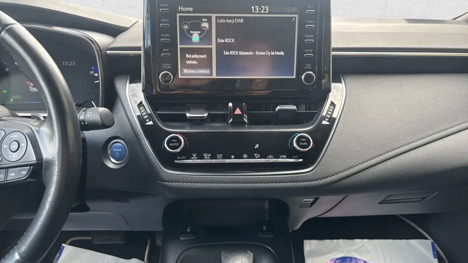 TOYOTA Corolla Corolla 2.0 Hybrid Comfort
