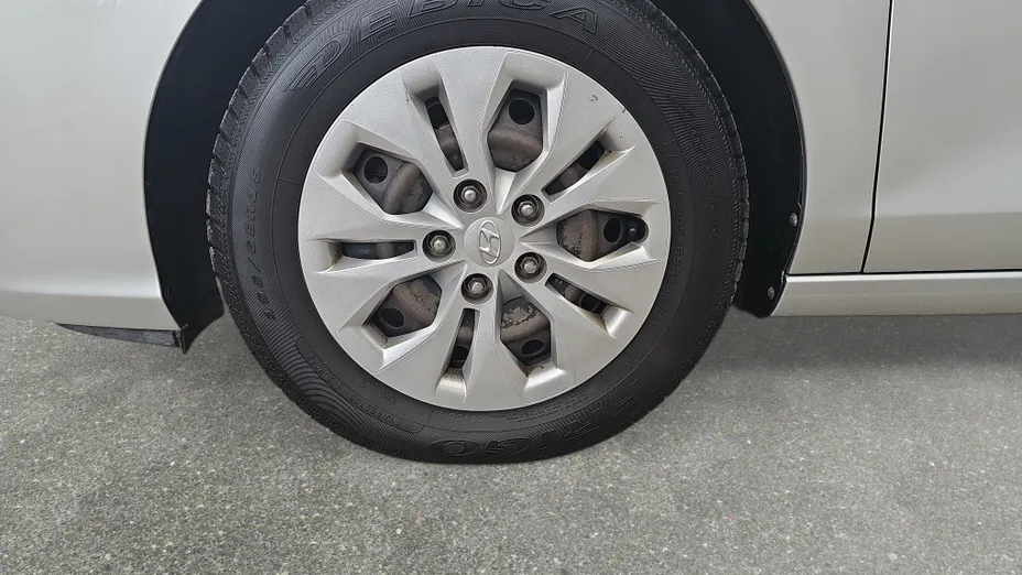 HYUNDAI i30 i30 1.4 Classic +
