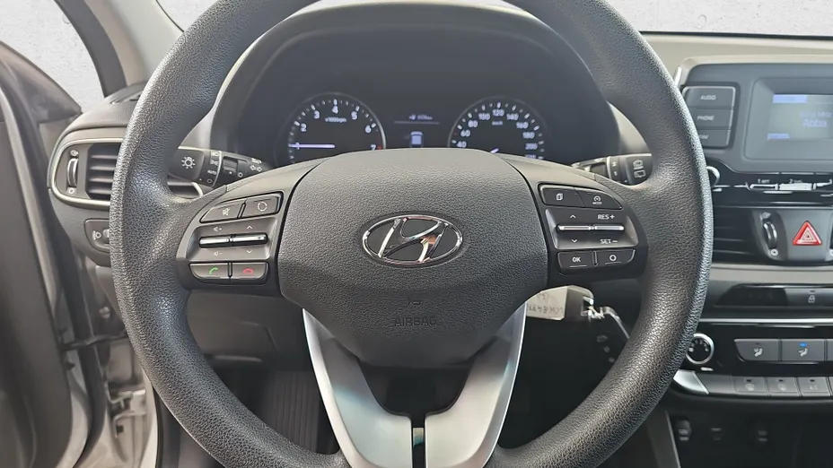 HYUNDAI i30 i30 1.4 Classic +