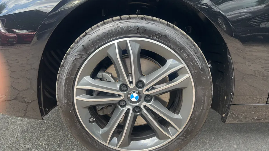 BMW Seria 2 218i Sport Line aut
