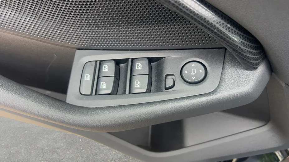 BMW Seria 2 218i Sport Line aut