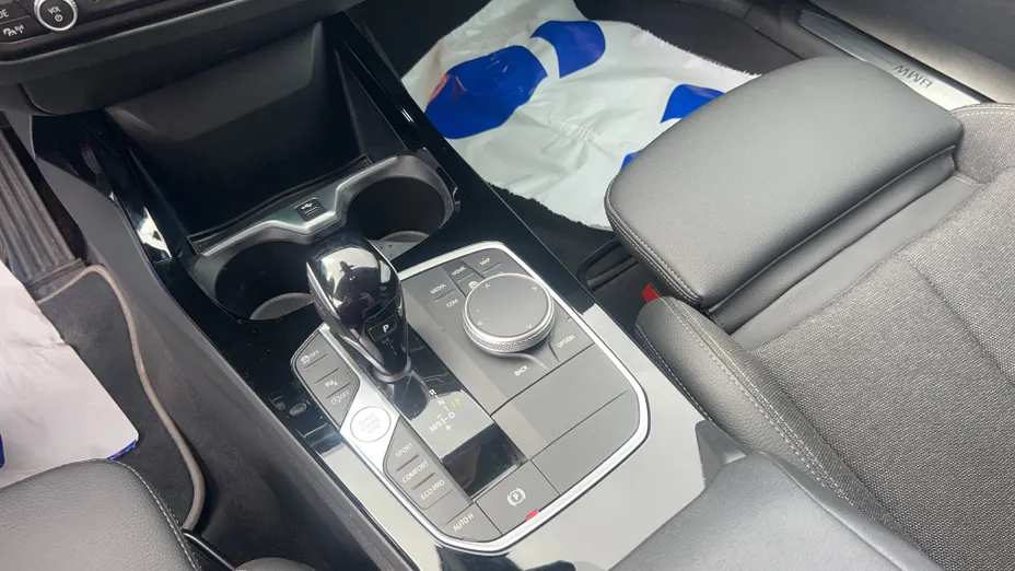BMW Seria 2 218i Sport Line aut