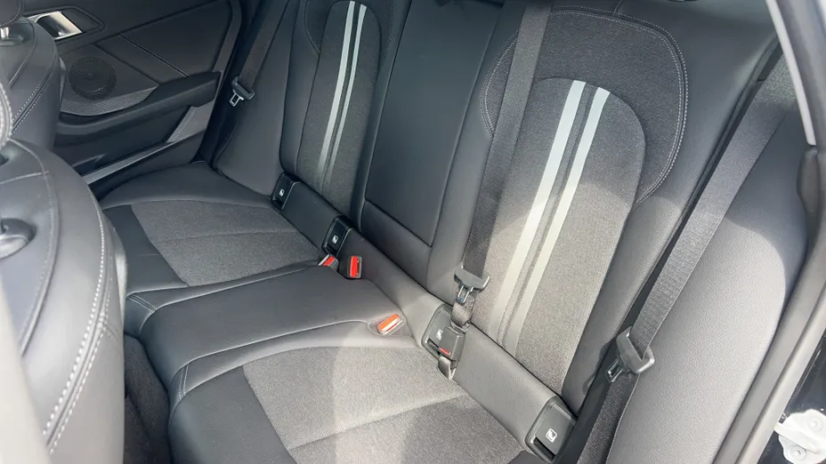 BMW Seria 2 218i Sport Line aut