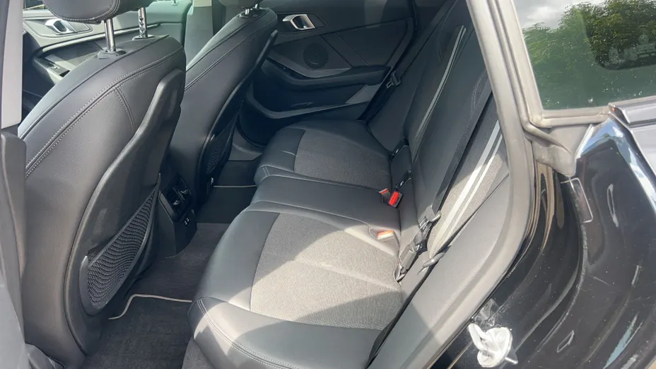 BMW Seria 2 218i Sport Line aut
