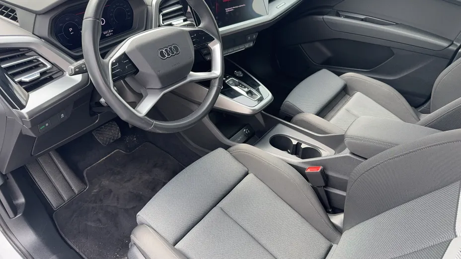 AUDI Q4 Q4 e-tron 35 52kWh Advanced