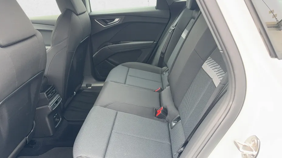 AUDI Q4 Q4 e-tron 35 52kWh Advanced