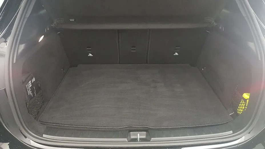 MERCEDES-BENZ GLA GLA 200 AMG Line