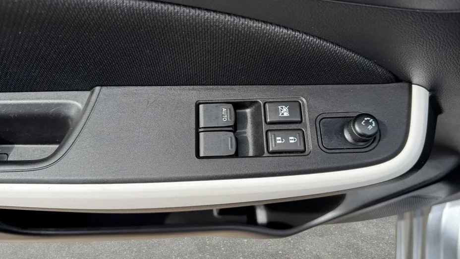 SUZUKI Swift Swift 1.2 Dualjet SHVS Premium