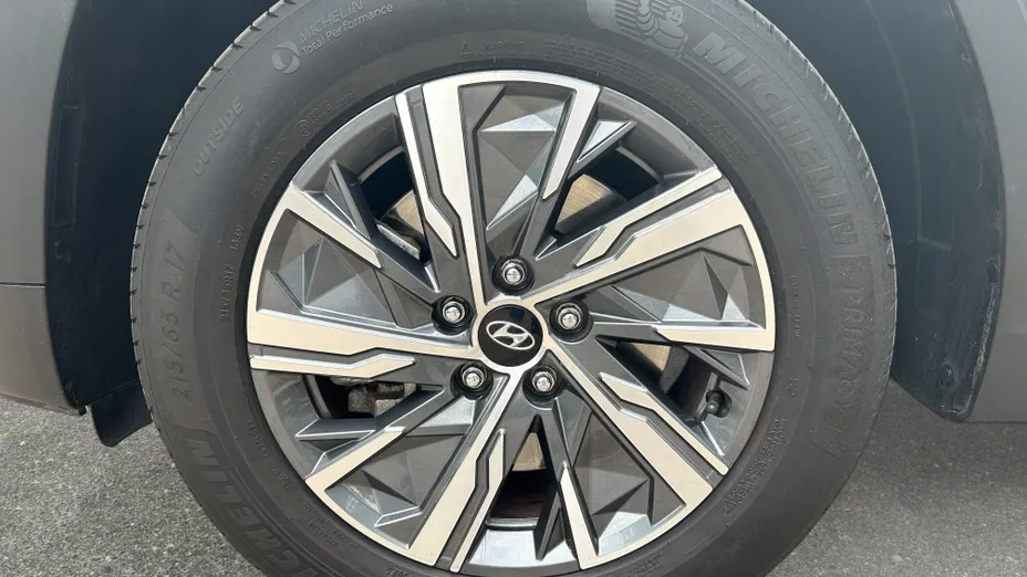 HYUNDAI Tucson Tucson 1.6 T-GDi HEV Smart 2WD