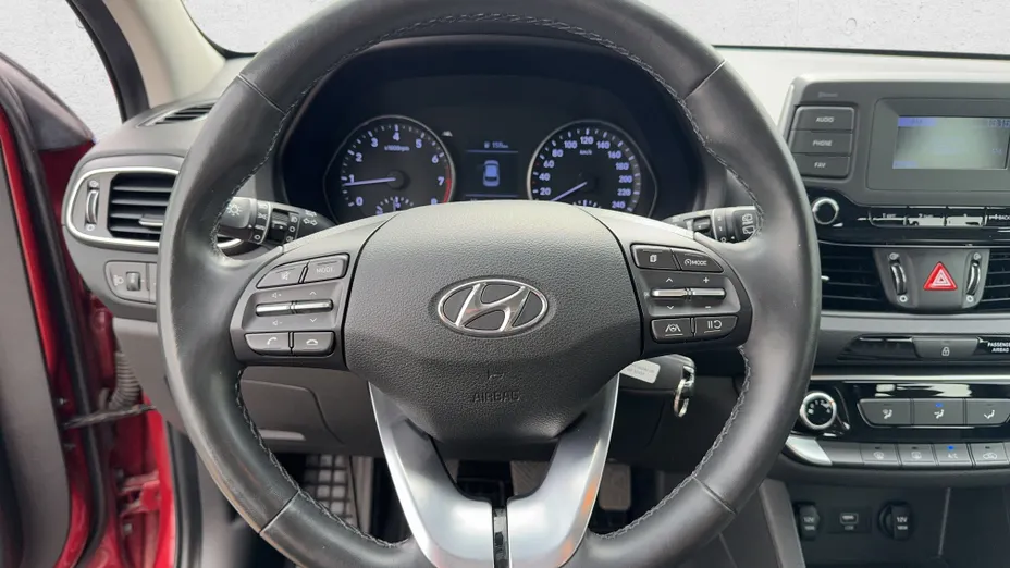 HYUNDAI i30 i30 1.5 DPI Classic +