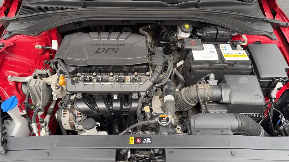 HYUNDAI i30 i30 1.5 DPI Classic +