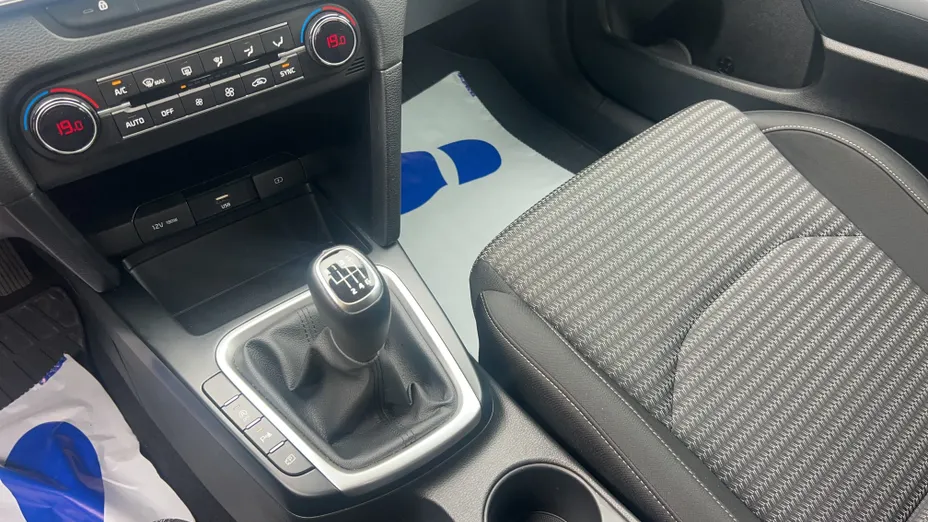 KIA Cee'd Ceed 1.5 T-GDI M
