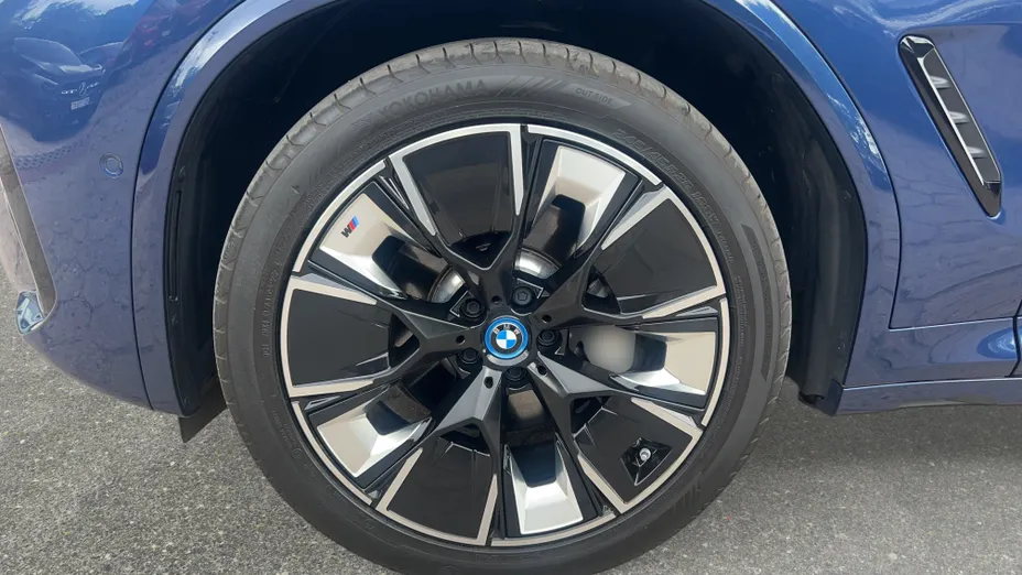 BMW iX3 iX3 80kWh Impressive