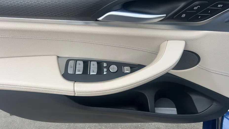 BMW iX3 iX3 80kWh Impressive