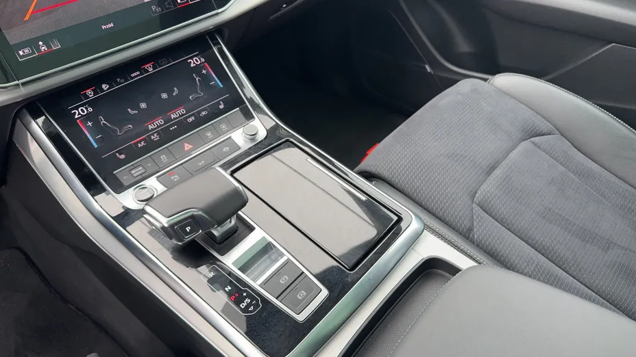 AUDI Q8 / E-Tron Q8 45 TDI mHEV Quattro Tiptronic
