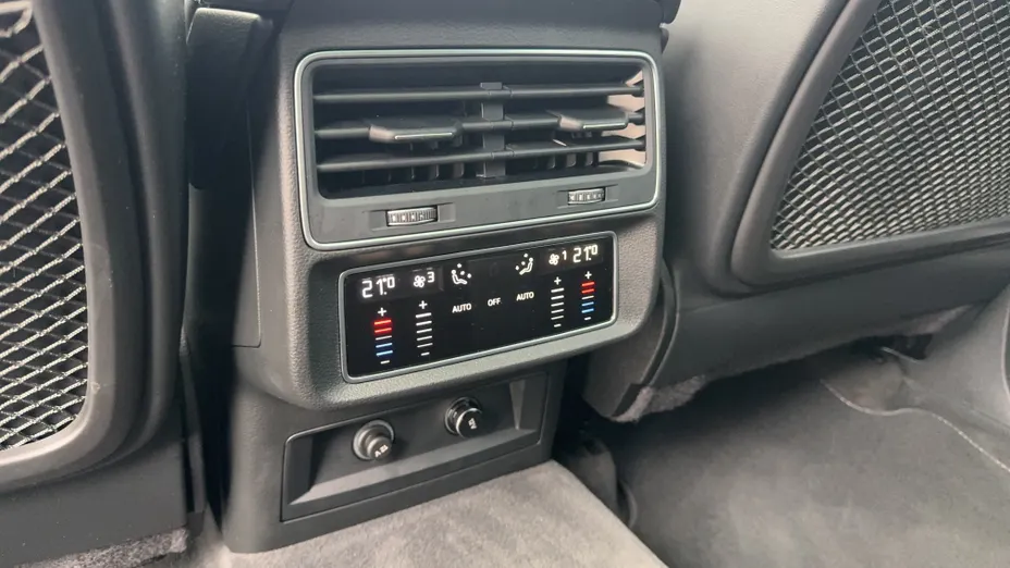 AUDI Q8 / E-Tron Q8 45 TDI mHEV Quattro Tiptronic