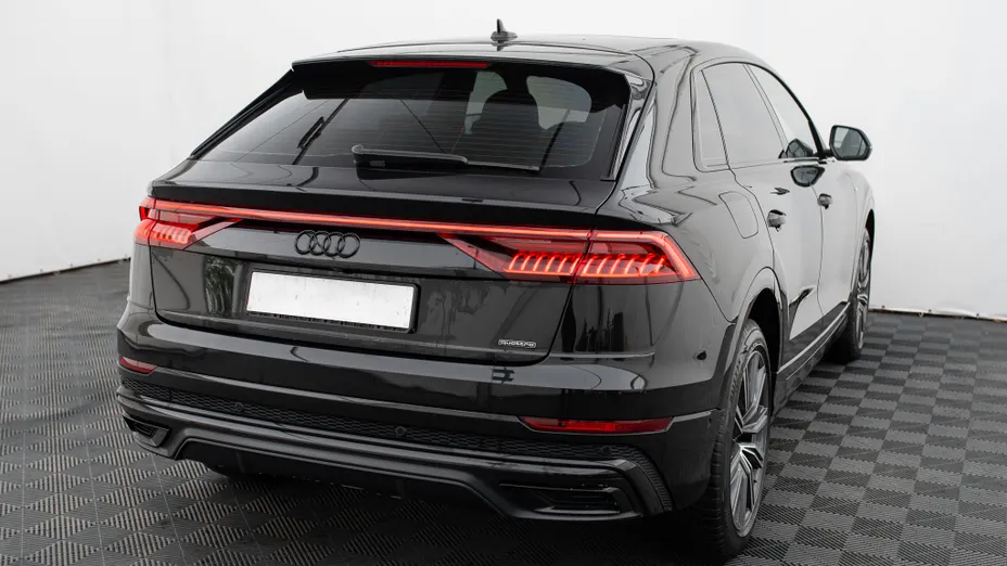AUDI Q8 / E-Tron Q8 45 TDI mHEV Quattro Tiptronic