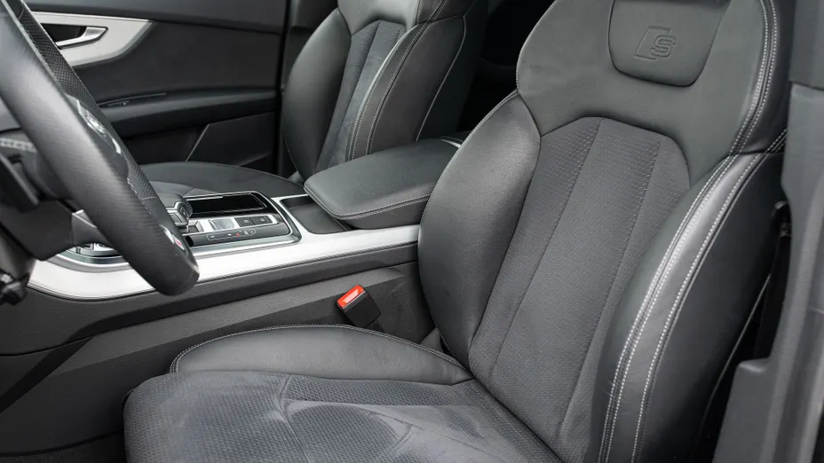 AUDI Q8 / E-Tron Q8 45 TDI mHEV Quattro Tiptronic