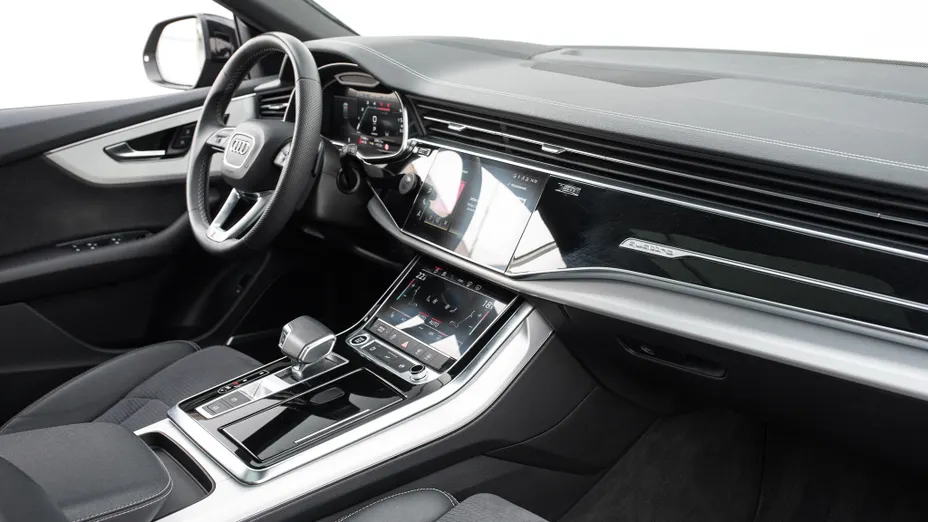 AUDI Q8 / E-Tron Q8 45 TDI mHEV Quattro Tiptronic