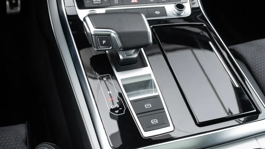 AUDI Q8 / E-Tron Q8 45 TDI mHEV Quattro Tiptronic