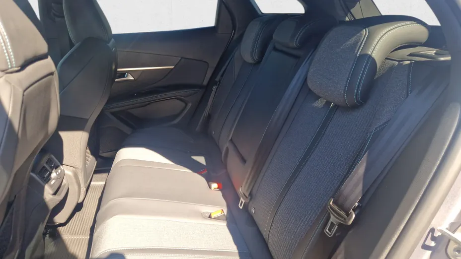 PEUGEOT 3008 3008 1.2 PureTech Allure Pack S&S EAT8