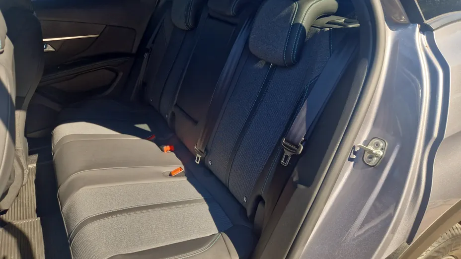 PEUGEOT 3008 3008 1.2 PureTech Allure Pack S&S EAT8