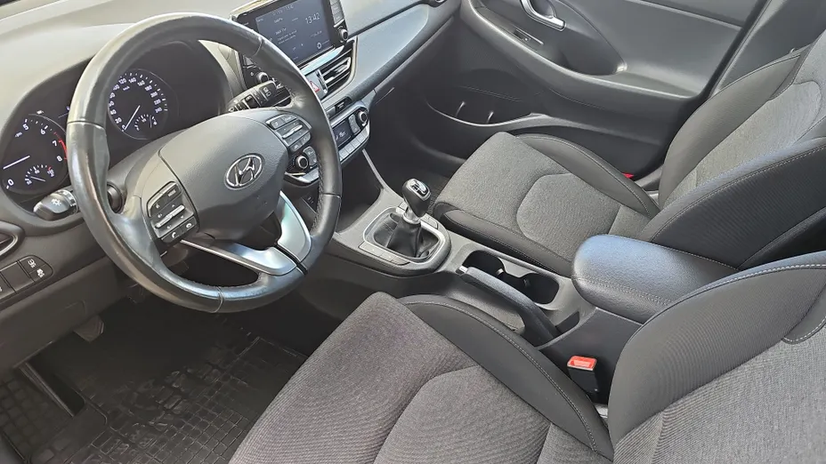 HYUNDAI i30 i30 1.0 T-GDI Smart