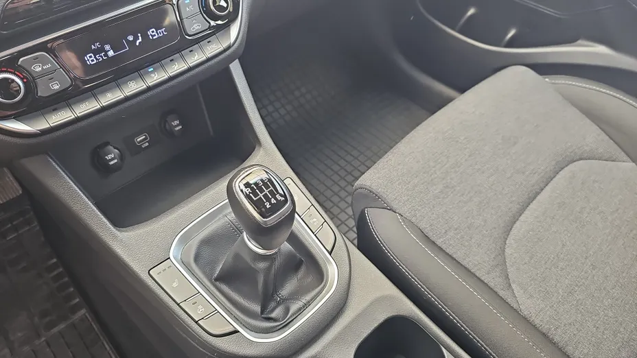 HYUNDAI i30 i30 1.0 T-GDI Smart