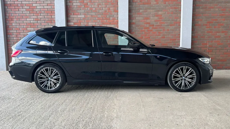BMW Seria 3 320i M Sport sport-aut