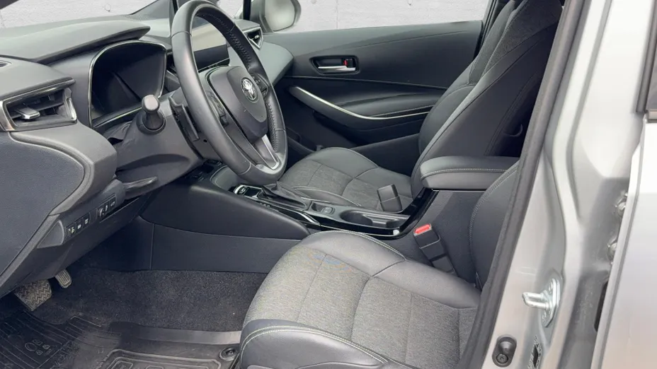TOYOTA Corolla Corolla 2.0 Hybrid Style