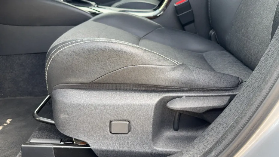 TOYOTA Corolla Corolla 2.0 Hybrid Style