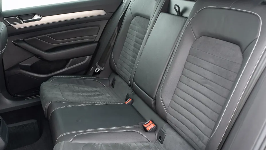 VOLKSWAGEN Passat Passat 2.0 TSI Elegance DSG