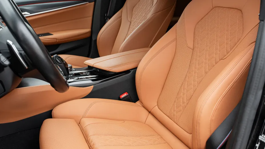 BMW Seria 5 530e xDrive M Sport sport-aut