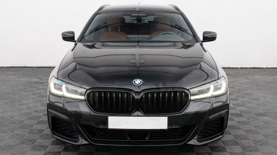 BMW Seria 5 530e xDrive M Sport sport-aut