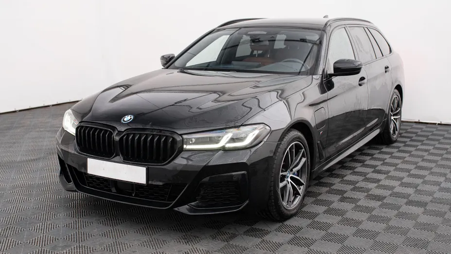 BMW Seria 5 530e xDrive M Sport sport-aut