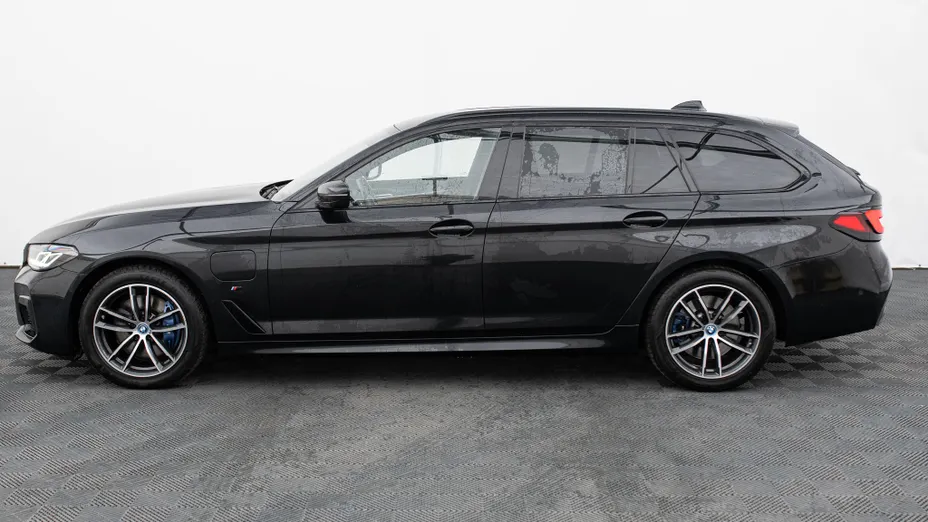 BMW Seria 5 530e xDrive M Sport sport-aut