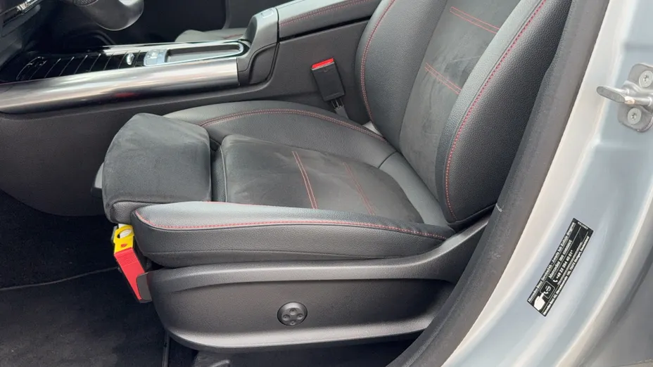 MERCEDES-BENZ GLA GLA 200 mHEV AMG Line 7G-DCT