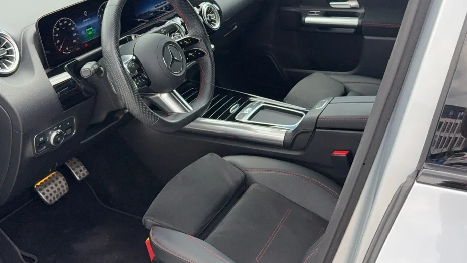 MERCEDES-BENZ GLA GLA 200 mHEV AMG Line 7G-DCT