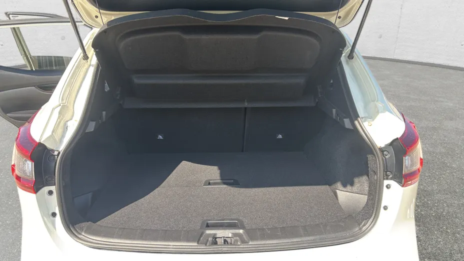 NISSAN Qashqai Qashqai 1.3 DIG-T N-Connecta DCT