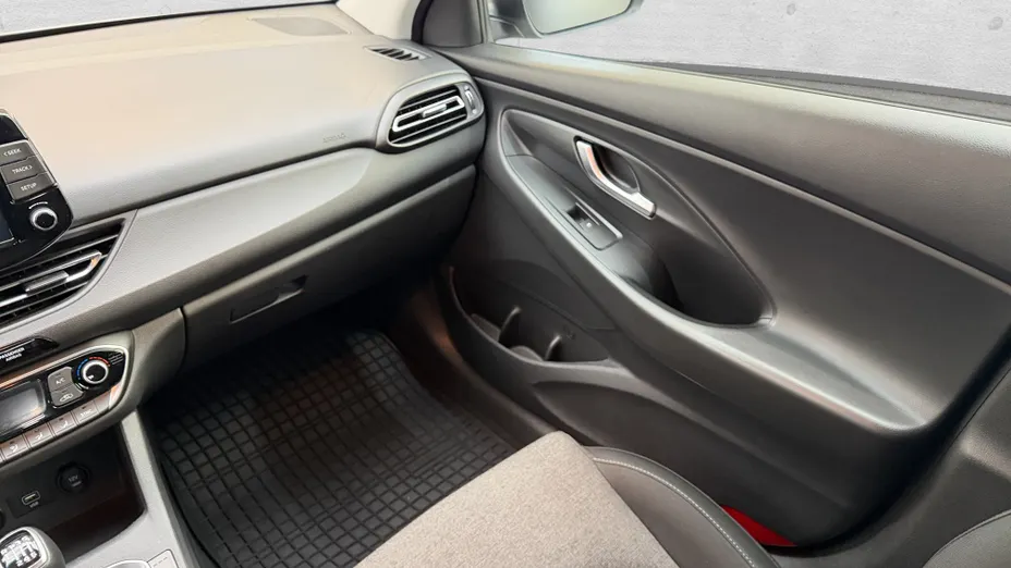 HYUNDAI i30 i30 1.5 T-GDI 48V Smart